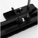 Box clamp with ridges and trap slot (20mm/.781")